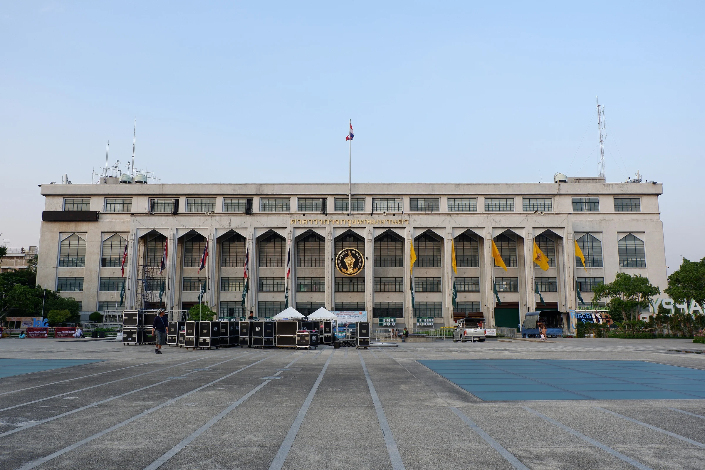 Bangkok City Hall, the historic seat of the Bangkok Metropolitan Administration, photographed in December 2019 (illustrative image, not of the flood or the council meeting)